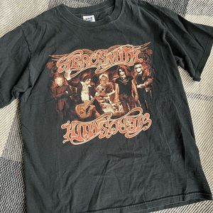 Vintage 2006 Aerosmith graphic tee, size m